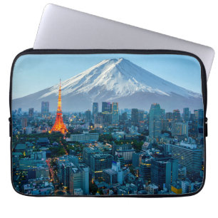 氷と雪 富士山と東京スカイライン ラップトップスリーブ