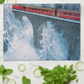 氷と雪 Red Bernina 表現 Train Switzerland | Red Bernina キッチンタオル (折り畳み)