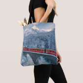 氷と雪 Red Bernina 表現 Train Switzerland | Red Bernina トートバッグ (クローズアップ)
