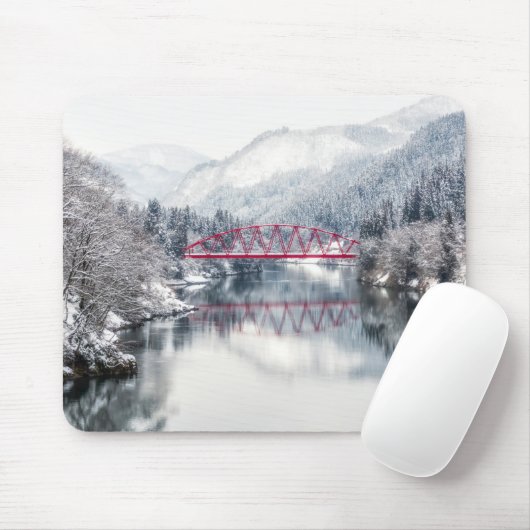 氷と雪 | Red Bridge in Winter, Japan マウスパッド (マウス)