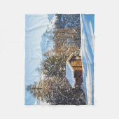 氷と雪 | Winter Log Cabin Swiss Alps フリースブランケット (正面)