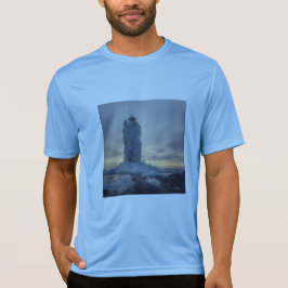 氷に覆われた海岸の灯台 Tシャツ