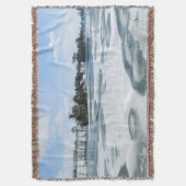氷のイギリスの湖パーソナライズされた- スローブランケット (正面縦)