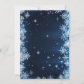 氷の霜の降りた冬の雪片カップルのシャワー 招待状 (裏面)