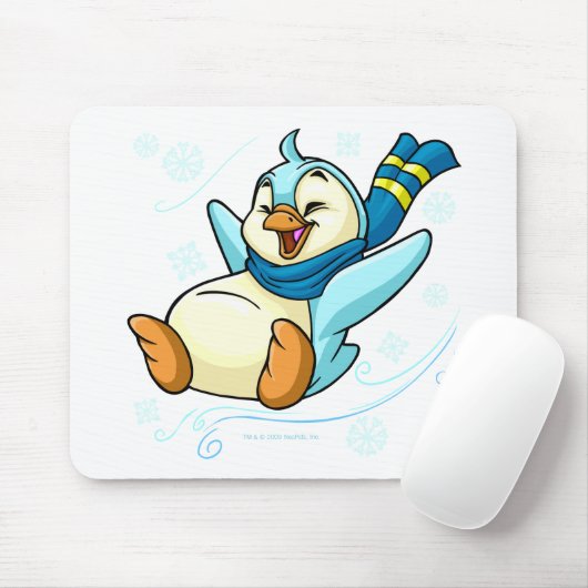 氷を渡って滑っている青いブルース マウスパッド (マウス)