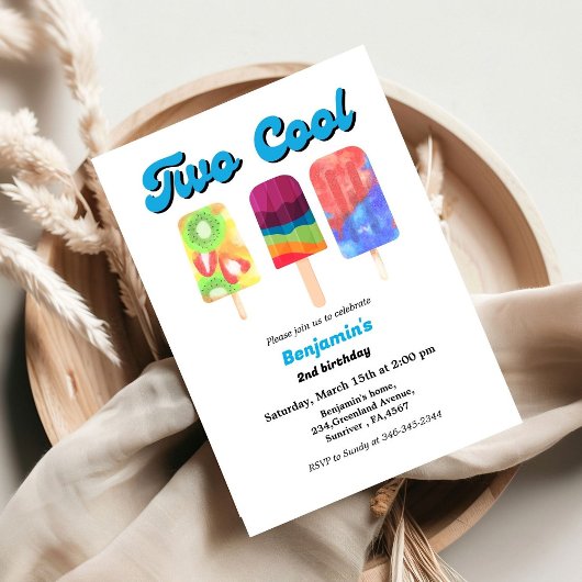 氷エレガントポップ・アートの2歳クール誕生日 招待状