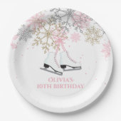 氷スケートで滑る誕生日ピンク金ゴールド雪片 ペーパープレート (正面)