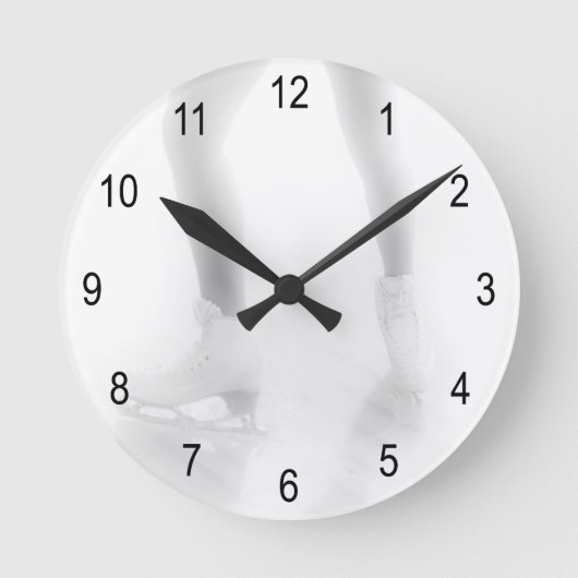 氷スケートで滑る ラウンド壁時計 (正面)