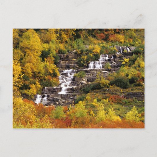 氷河の国の山の大砲の下の滝 ポストカード (正面)