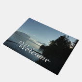 氷河の国立公園のマクドナルド湖で朝 ドアマット (アングル)