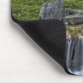 氷河国立公園のカスケードストリーム マウスパッド (コーナー)