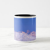 氷河国立公園の上に満月が昇る ツートーンマグカップ (中央)