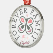 永久に家族はピンクの蝶採用のギフトをからかいます メタルオーナメント (左)