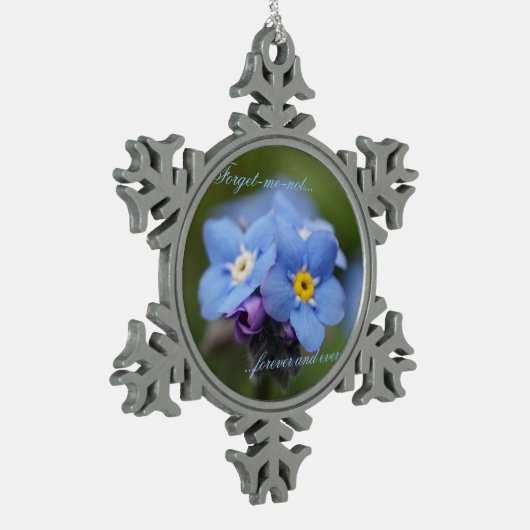 永久に忘れ私ない! スノーフレークピューターオーナメント (左)