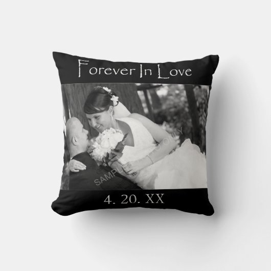 永久に愛結婚式の写真で クッション (正面)