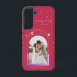 永遠で常にマゼン結婚タ色の天体写真 SAMSUNG GALAXY S22ケース<br><div class="desc">永遠で常結婚にマゼンタシナ写真の名前の電話Samsung Galaxy Caseは、マゼンタバックグラウンドで写真を持つ日と月と星を備えお気に入りのて、金ゴールドのスクリプトタイポグラフィで名前と文字または"永遠で常に"のスクリプトでパーソナライズされた。写真のヒント： Zazzleにアップロードする前に写真を中心に。©Evco Studio www.zazzle.com/store/evcostudioによる設計</div>