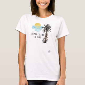 永遠に光を追い求めて - ヤシの木のサンセット Tシャツ