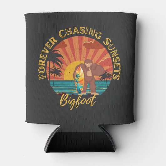 永遠に夕日を追いかけるビッグフットサーフィンブラック 缶クーラー (正面)