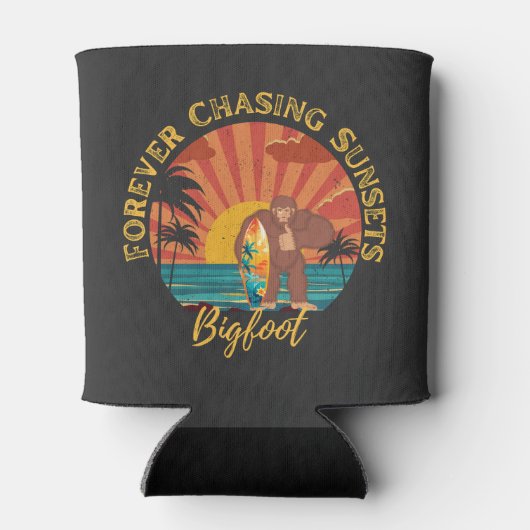 永遠に夕日を追いかけるビッグフットサーフィンブラック 缶クーラー (裏面)