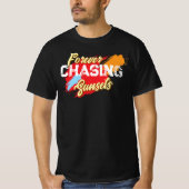 永遠に夕焼けを追いかけて 夏のメンズTシャツ Tシャツ (正面)