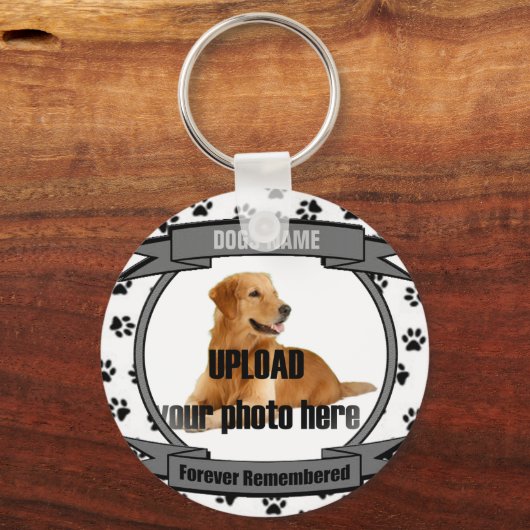 永遠に思い出される犬の追悼碑 キーホルダー (正面)