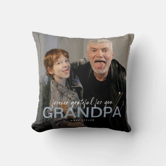 永遠に感謝のおじいちゃん写真記念 クッション (正面)