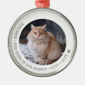 永遠に我々のハートで猫の写真ペット記念碑 メタルオーナメント (正面)