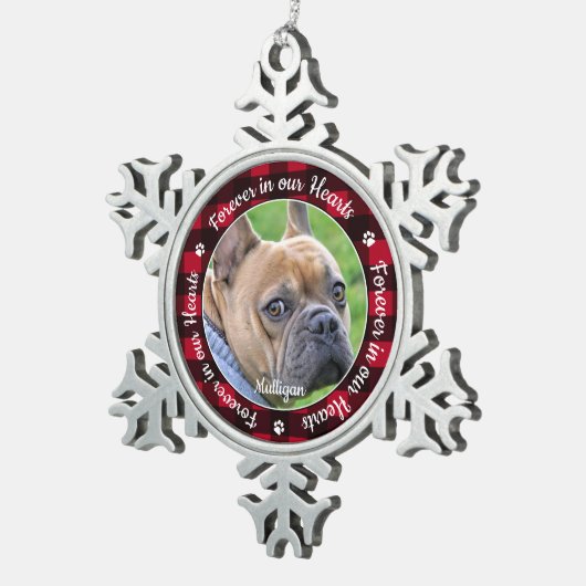 永遠に我々のハートレッドプレイドペットドッグメモリアル スノーフレークピューターオーナメント (右)