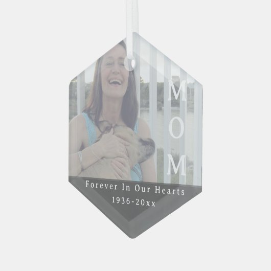 永遠に私たちのハートで母の写真記念 ガラスオーナメント (正面左)