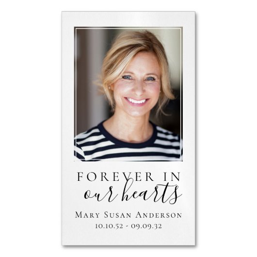 永遠に私たちのハートの葬儀の賛辞 マグネット名刺 (正面縦)