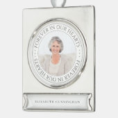 永遠に私たちのハート記念写真エレガント シルバープレートバナーオーナメント (左)