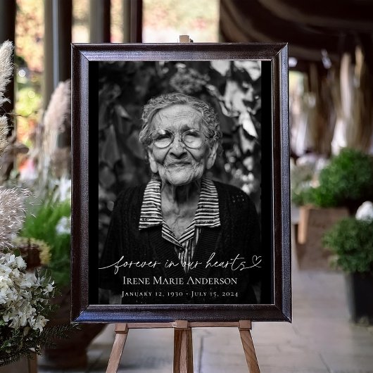 永遠に私たちのハート追悼式の献上品 ポスター