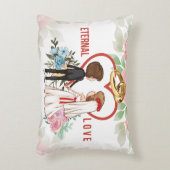 永遠の愛は日付結婚を保存パーソナライズされた アクセントクッション (正面(垂直))