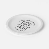 永遠の愛 – 1ヨハネ4:18聖なる書物、 経典引用文アート ペーパープレート (アングル)