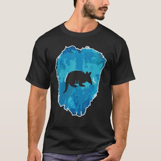 永遠の氷の塊の中のアルマジロ Tシャツ (正面)