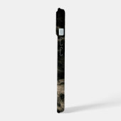 永遠の沈黙の視線 iPhone 15ケース (左側面)