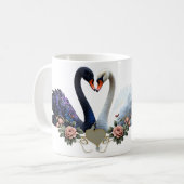 永遠の絆、黒と白の愛の白鳥。 コーヒーマグカップ (正面左)