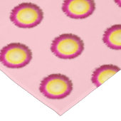 永遠の花の継ぎ目の模様(ピンク) テーブルクロス (アングル)