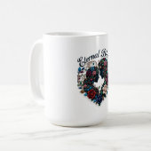 永遠の花咲く愛の抱擁Tシャツ | 華麗なカップルデザイン コーヒーマグカップ (正面左)