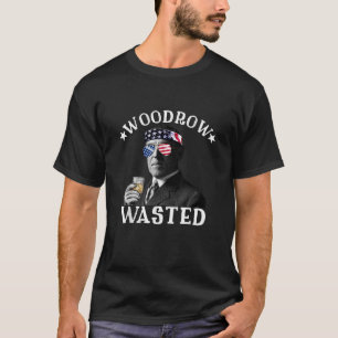 求愛は愛国的な飲酒社長ウードロを無駄にした Tシャツ