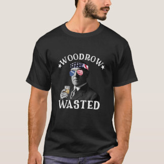 求愛は愛国的な飲酒社長ウードロを無駄にした Tシャツ