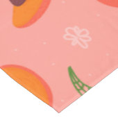 汗桃の柄 テーブルクロス (アングル)