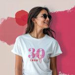 汚い30 Tシャツ<br><div class="desc">祝30のTシャツにスタイルした大きな3-0!30歳の誕生日のパーティーに最適なおもしろいこれらのシャツとトレンディーのシャツは素晴らし、彼女の特別な日のための贈り物である。私たちのダーティ30シャツは、ユーモアとワードローブを追加することを望む女性のための理想的なしゃれている30歳の誕生日の贈り物である。誕生日のバッシュでも、単にマイルストーンを記念しても、私たちの30歳の誕生日のティーは必ずどのお祝いでもヒットする。汚い30恋しく思 Tシャツをロックしてパーティーで声明を出すチャンスを逃すな!</div>