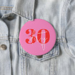 汚おもしろいい30歳の誕生日 缶バッジ<br><div class="desc">30代を笑いながら30代のおもしろいダーティ30歳の誕生日ボタンで!この生意気な30歳のいけな誕生日ピンは、あなたのマイルストーンお祝いのための完璧なアクセサリーである。あなたの誕生日の衣装にユーモアのスプラッシュを追加するように設計されたこのギャグギフトは単なるボタンではない – それは会話の始まりである。男女ともに理想的な30歳の誕生日笑わされるパーティーに加えて。プリント付きの耐久性の高い素材で作ら鮮やかれ、このボタンはあらゆる衣装やバッグにピン留めすることができ、あなたの30歳の誕生日が思い出に残るスマイルでいっぱいであることを保証する。</div>
