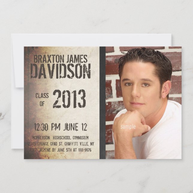 汚れたグランジ・グラフィティスタイルの写真卒業証書 (正面)