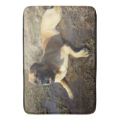 汚れた愛らしい英国のマスティフのバス・マット バスマット (正面縦)