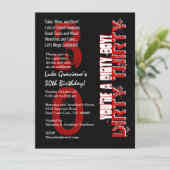 汚れた30第30誕生日の黒い赤汚れた男の子 招待状 (スタンド正面)