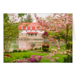 池が付いている春の製造所