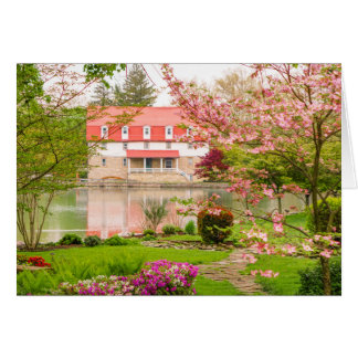 池が付いている春の製造所