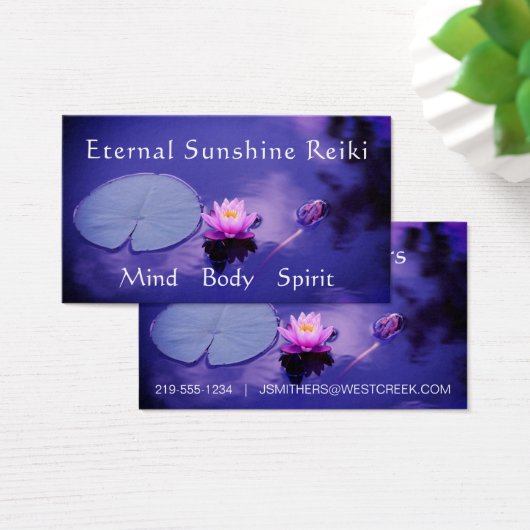 池でピンクと白の蓮の花を癒す (デスク)